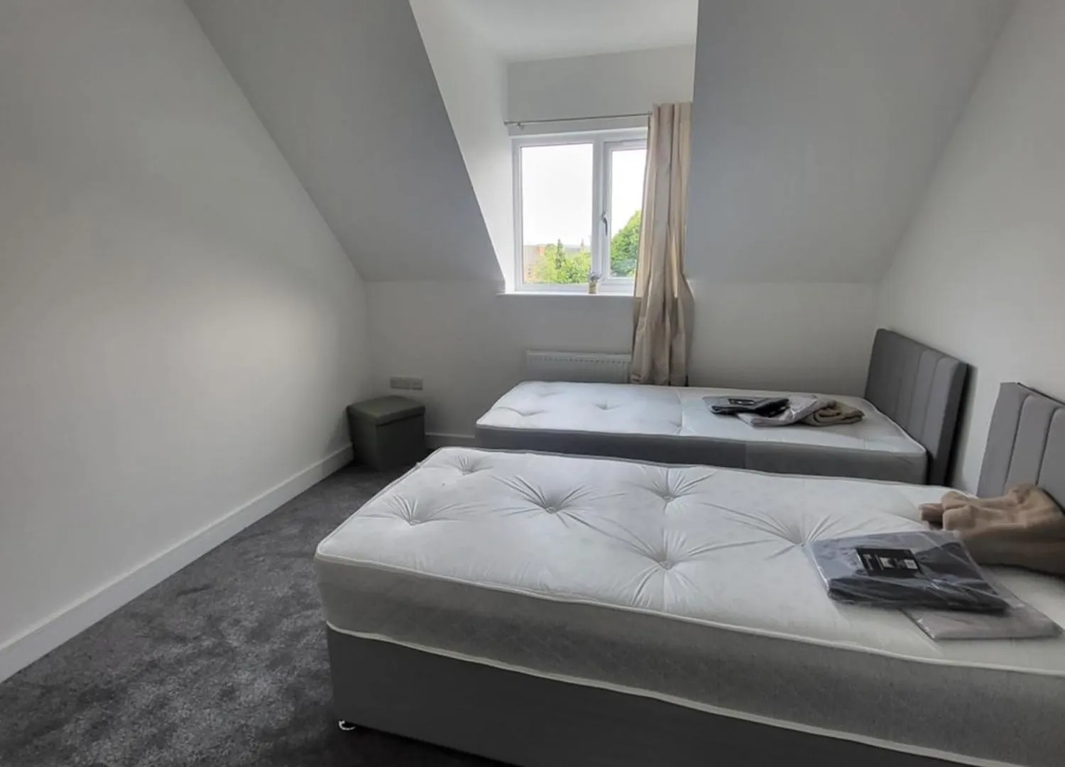 Stylish 3-Bed Home With Parking & Garden New Rotherham Development Regno Unito